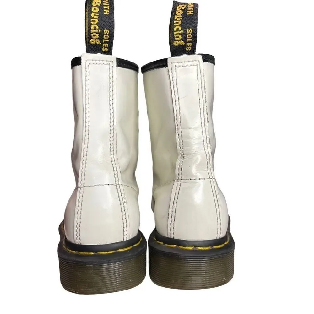 Doc Martens Women’s White Leather Combat Boots Lace Up Air Wair Size 5